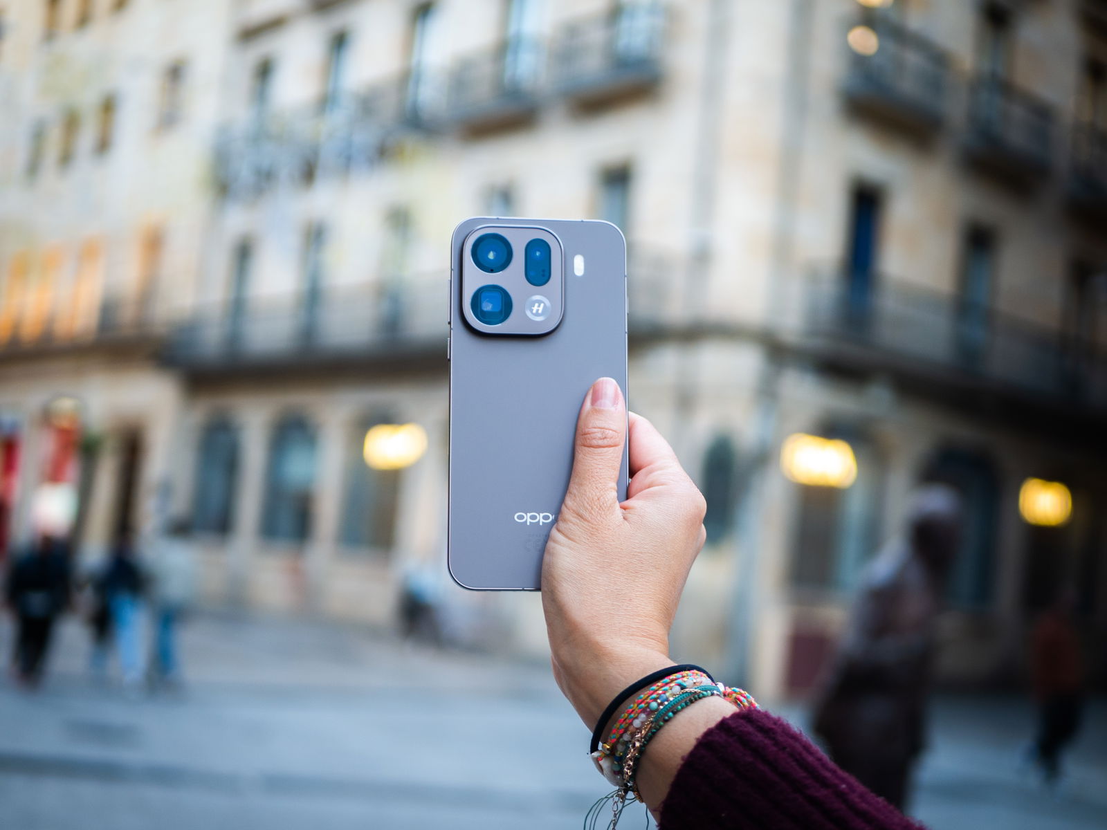 Parte trasera del OPPO Find X9 Pro