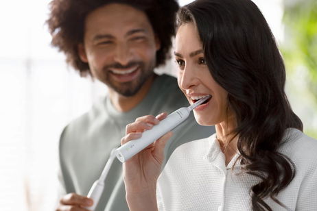 Pásate al cepillo eléctrico en pareja gracias al 50% de descuento en Amazon para este pack doble en Philips Sonicare Pásate al cepillo eléctrico en pareja gracias al 50% de descuento en Amazon para este pack doble en Philips Sonicare