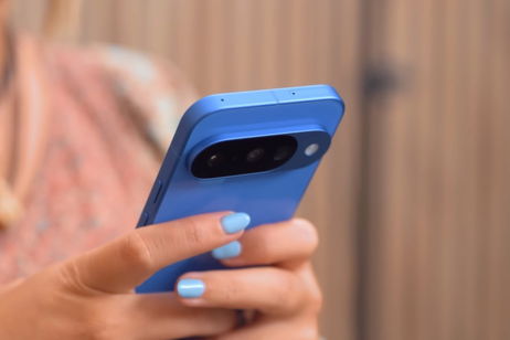 La mejor cámara en un móvil compacto en 2025: cae de 999 a 576 euros con este cuponazo