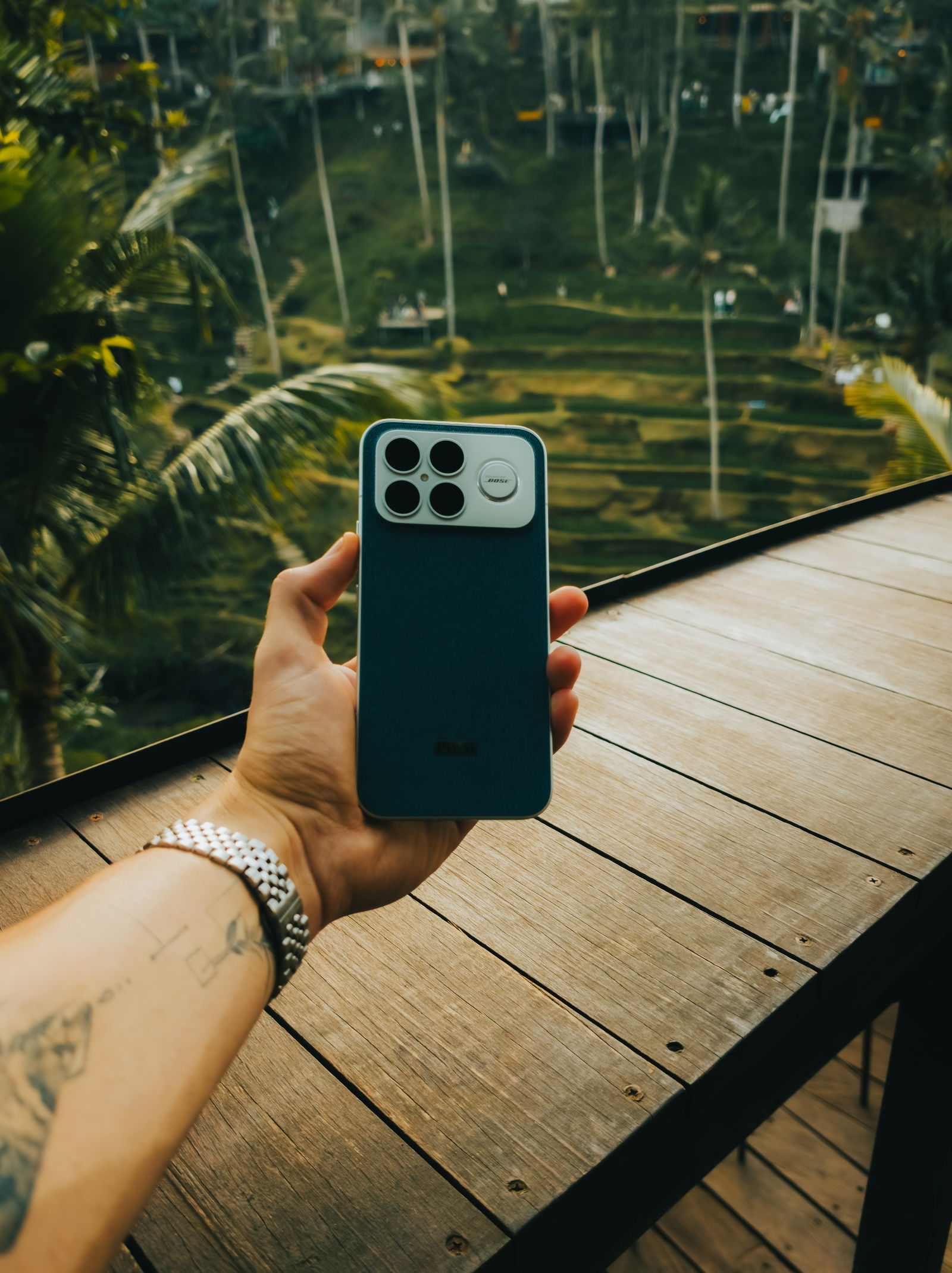 POCO F8 Ultra en la mano