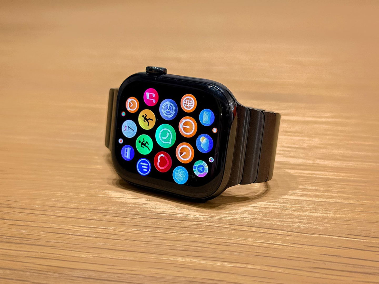 Qué no puedes hacer con WhatsApp en el Apple Watch