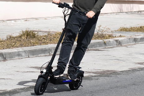 Ahorra 280 euros en este potente patinete eléctrico con 1000 W y 60 km de autonomía