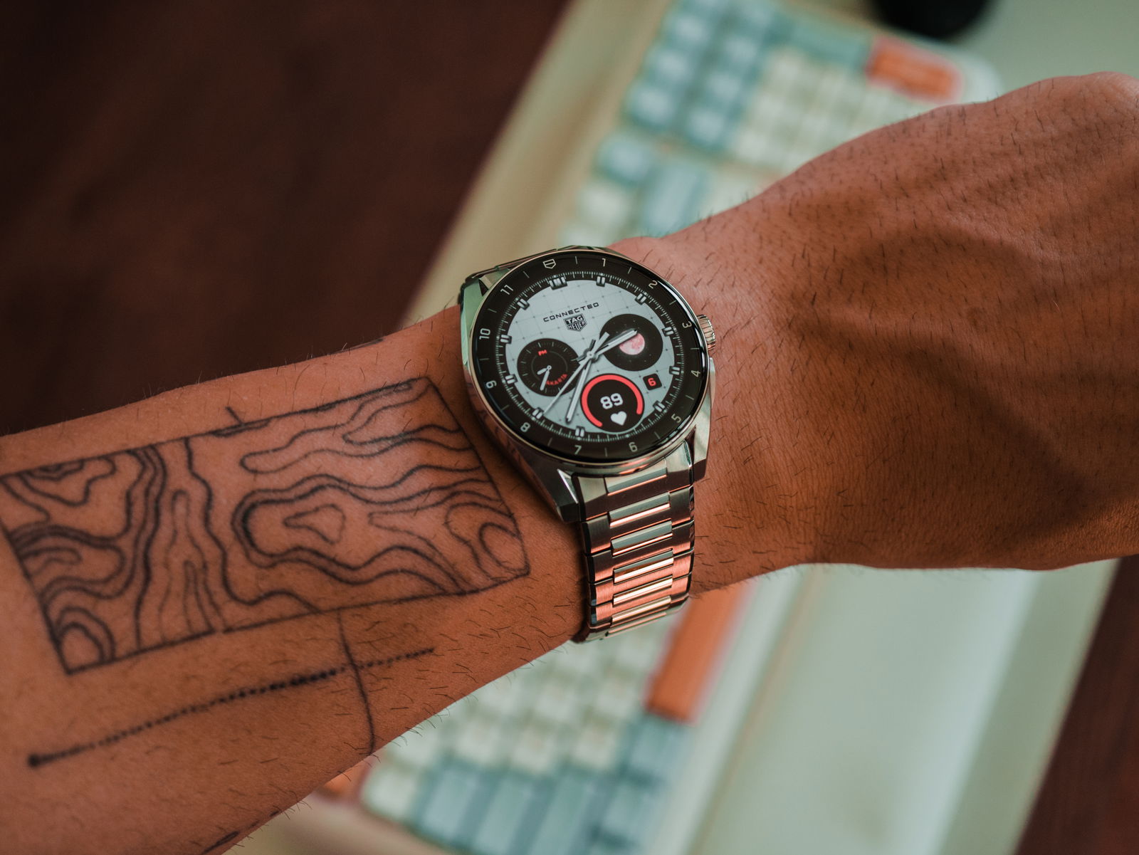 TAG HEUER Connected en la mano