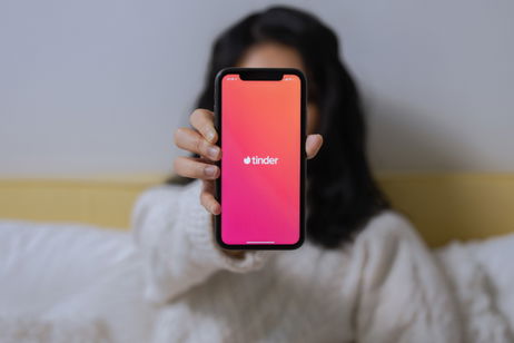 Cómo activar o desactivar el modo invisible en Tinder Cómo activar o desactivar el modo invisible en Tinder
