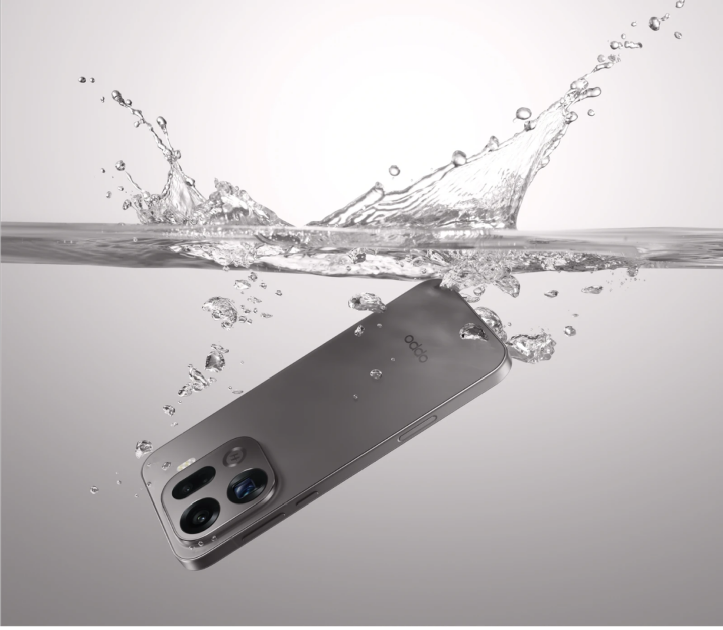 OPPO quiere que dejes de cambiar de móvil cada dos años con Apex Guard, su nueva tecnología de durabilidad