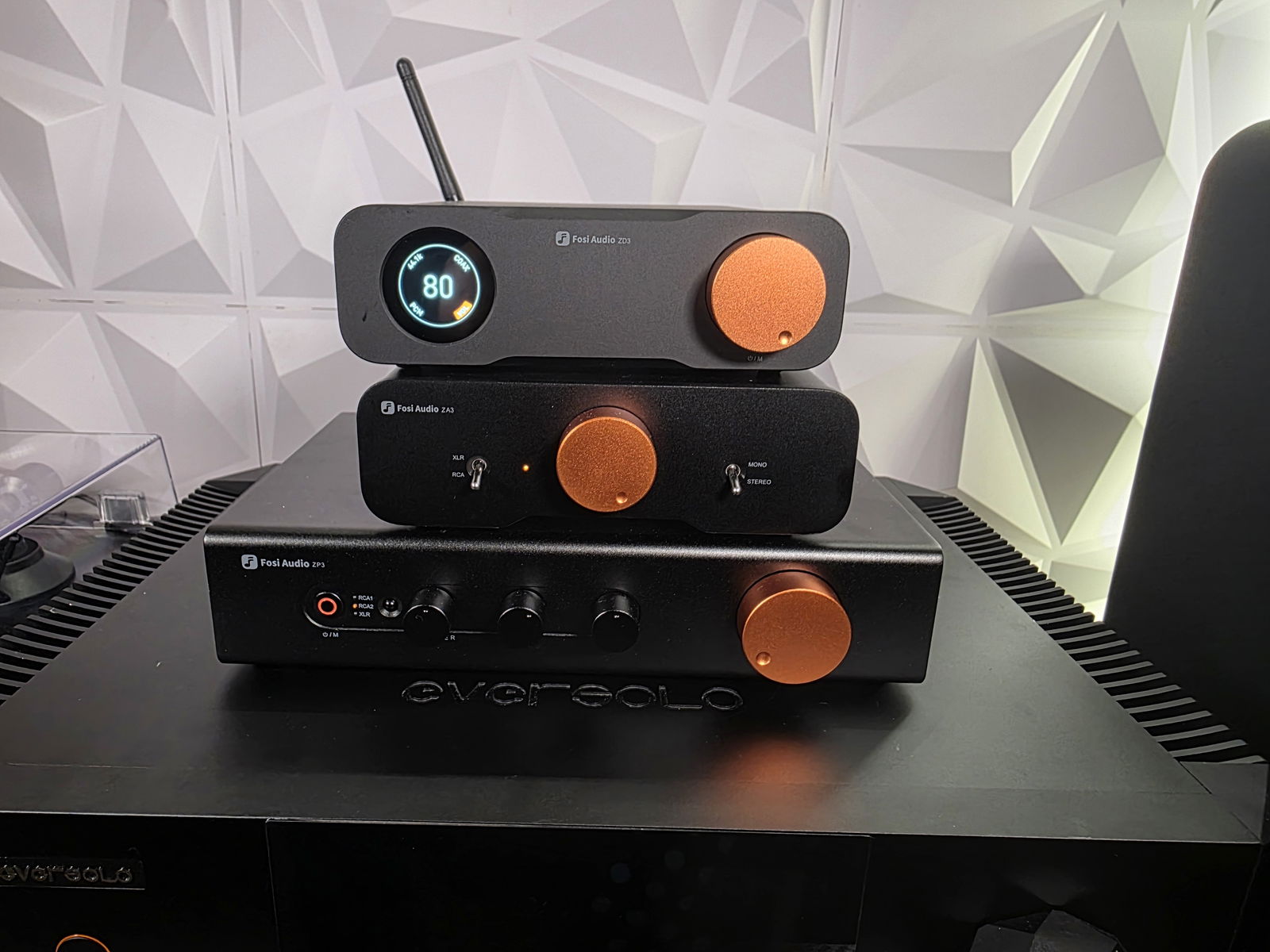 Ni pesan ni queman: la tecnología que ha jubilado a los viejos amplificadores de alta fidelidad