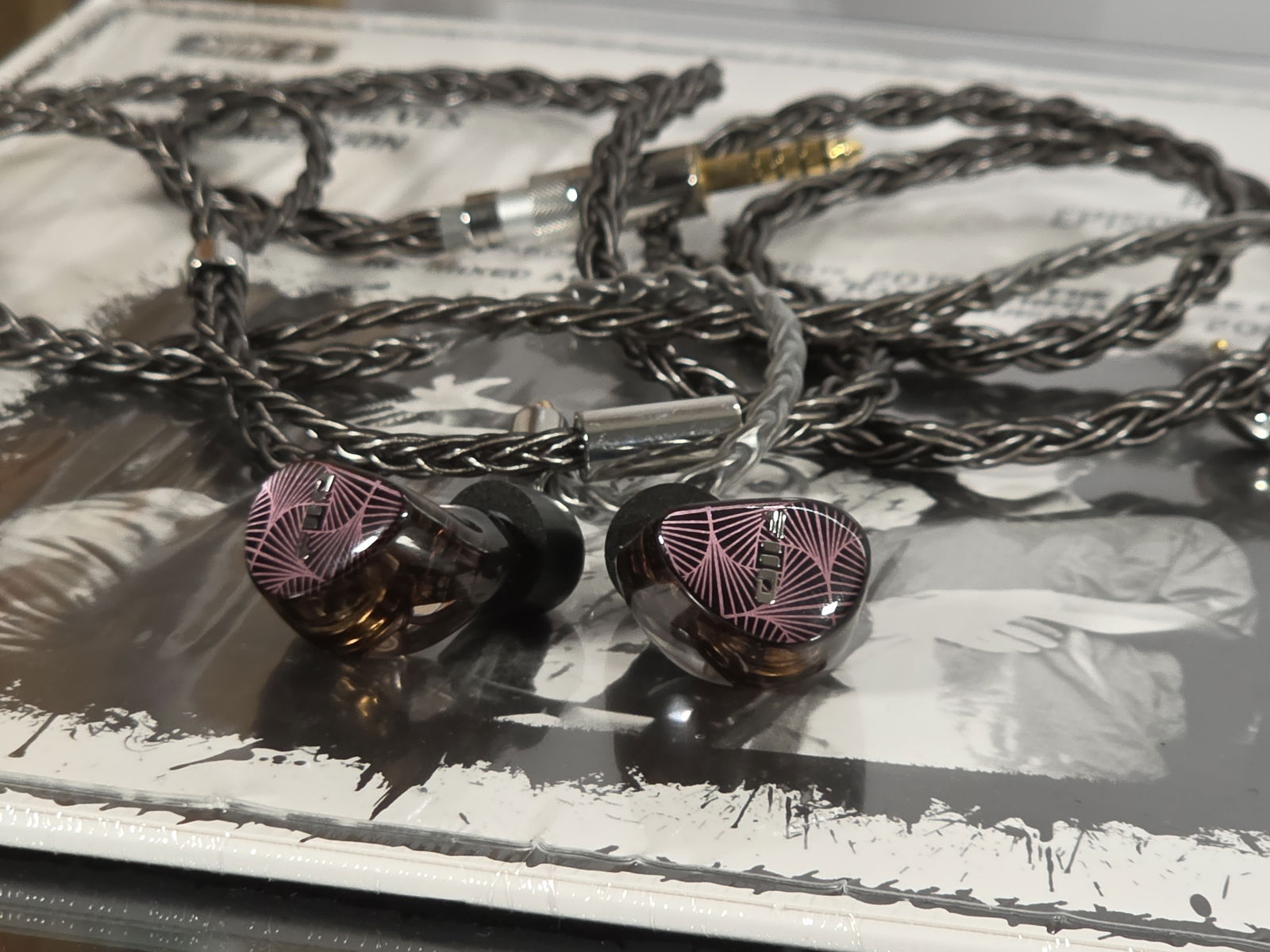 FiiO FX15, análisis: así suenan unos IEM pensados para escuchar absolutamente todo