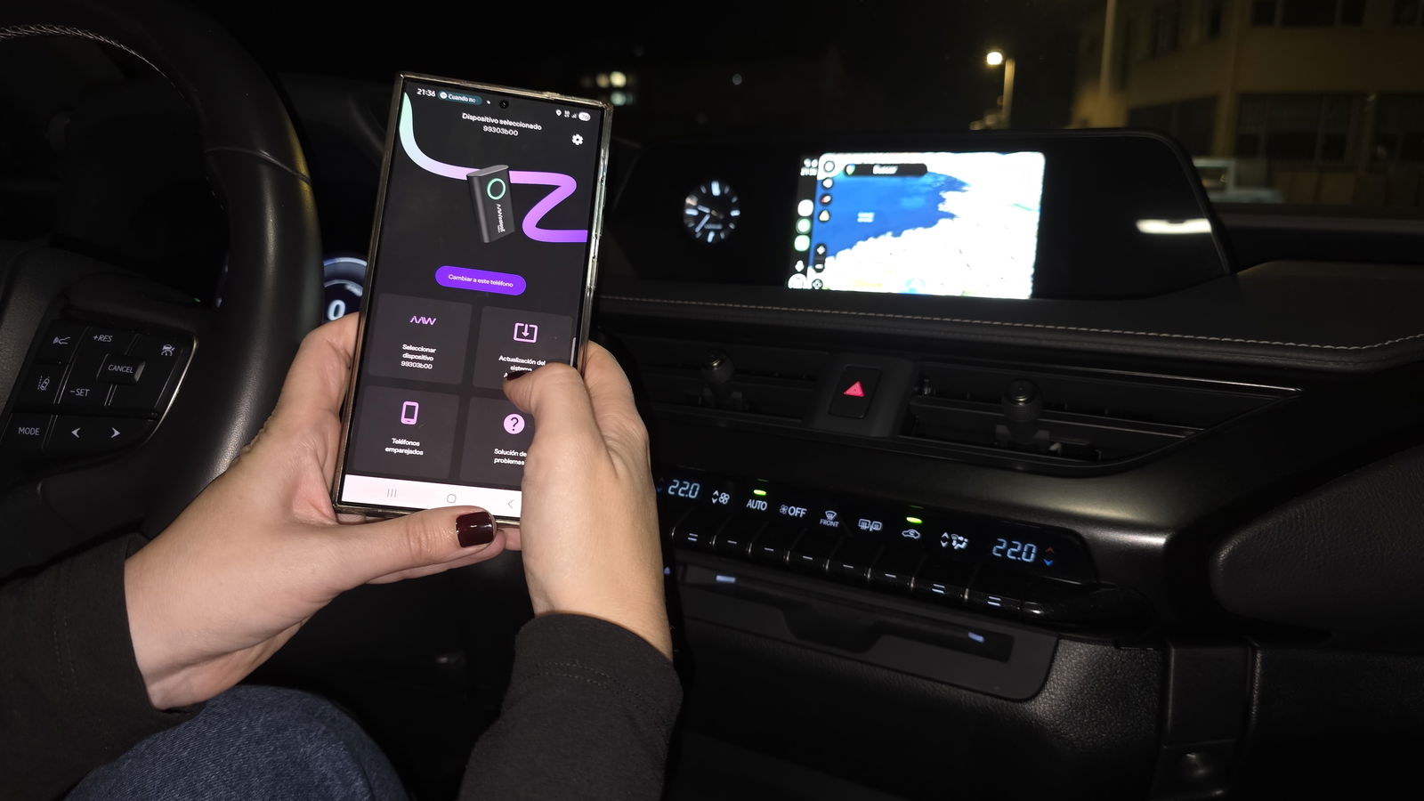 AAWireless TWO Plus, análisis: el fin de los cables para Android Auto y Apple CarPlay se presenta en forma de un sólo accesorio