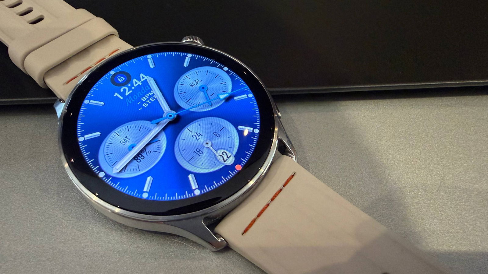 Análisis OnePlus Watch Lite: una apuesta asequible que saca músculo en comodidad, batería y deporte