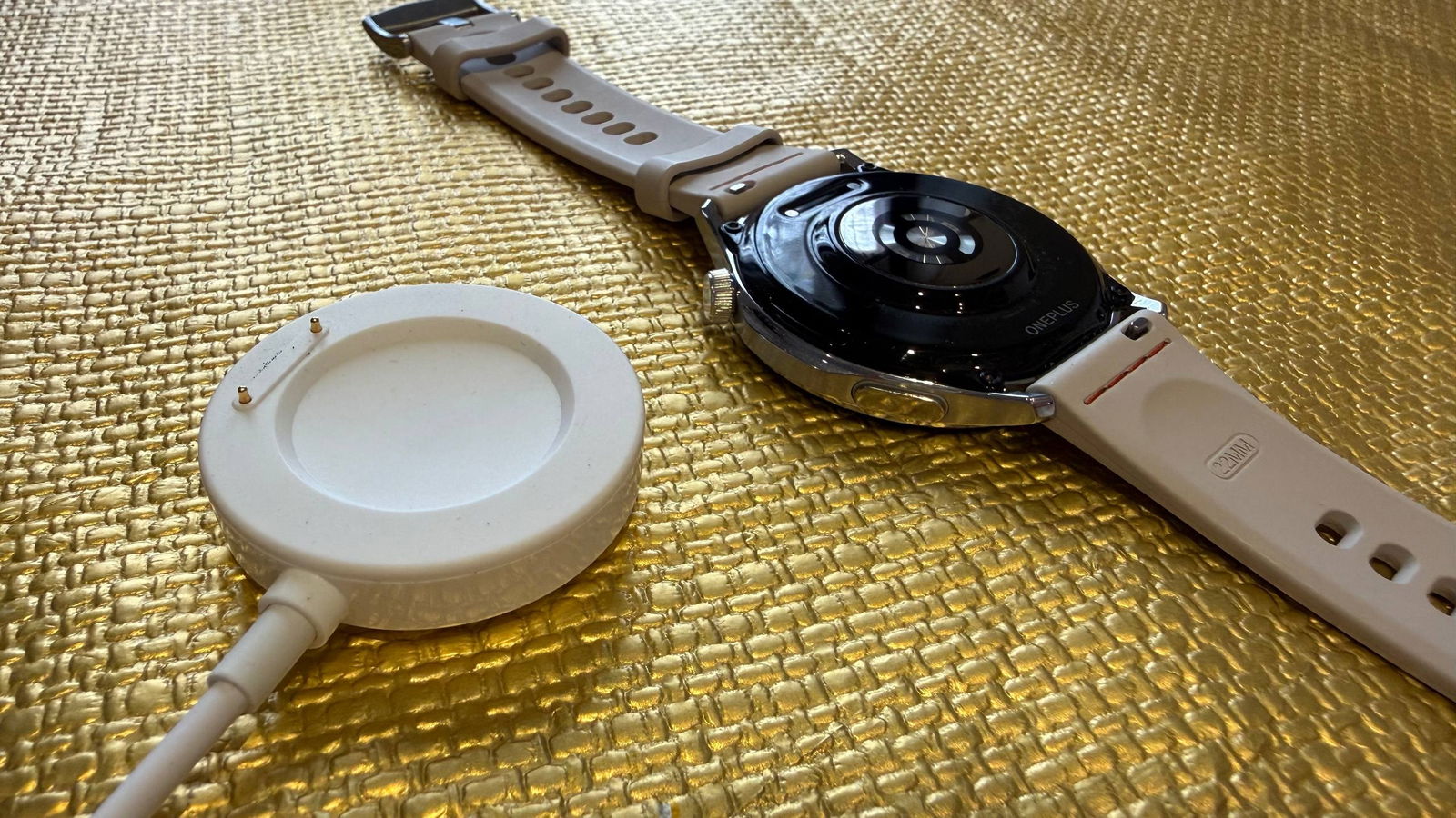 Análisis OnePlus Watch Lite: una apuesta asequible que saca músculo en comodidad, batería y deporte