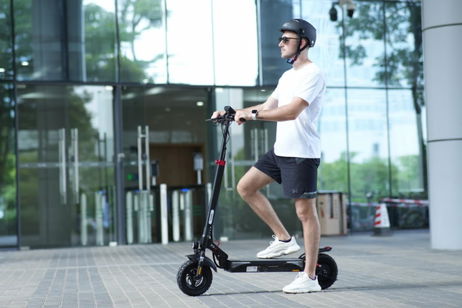 800 W de potencia por solo 300 euros: no hay muchos patinetes eléctricos como este