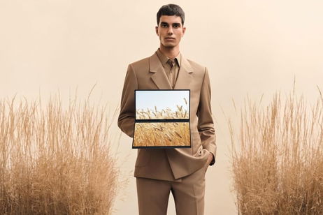 600 euros de caída para este ultrabook con Intel i9, doble pantalla OLED y 32 GB de RAM