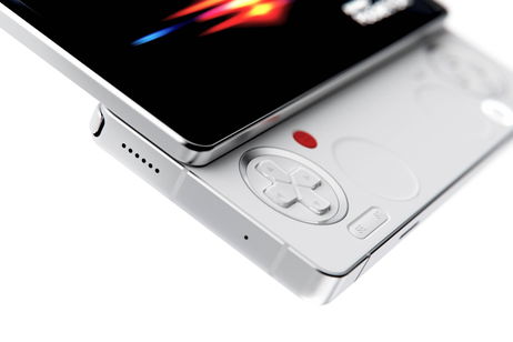 El AYANEO Pocket PLAY es el smartphone gaming que sí vas a querer comprarte