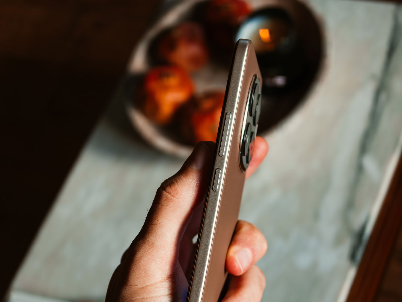 Borde de plastico y botones del Redmi Note 15 Pro Plus