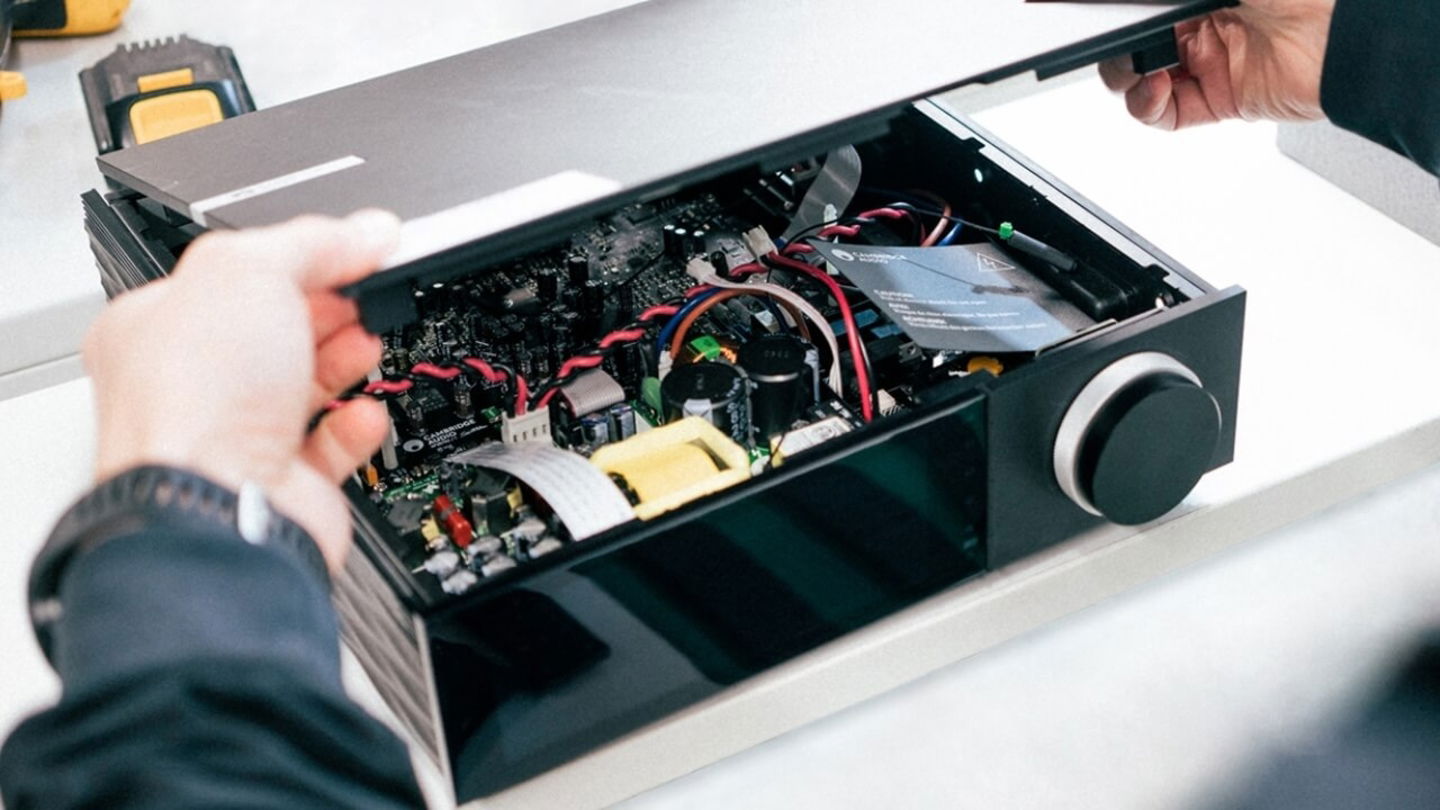 Ni pesan ni queman: la tecnología que ha jubilado a los viejos amplificadores de alta fidelidad