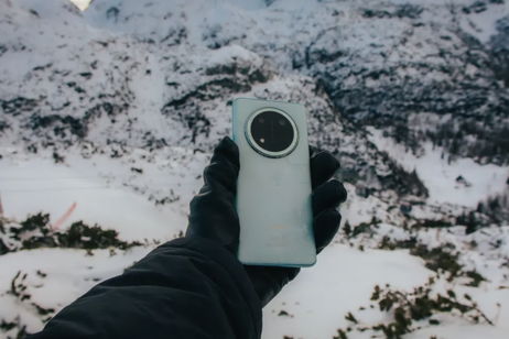Pantalla gigante, rendimiento top y resistencia a prueba de caídas en este móvil de HONOR: y ahora con un descuentazo que te puede alegrar estas Navidades