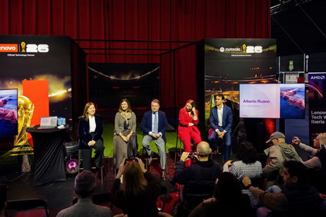 Lenovo arrasa un año más: no tiene rival en portátiles y Motorola crece exponencialmente en el sector móvil