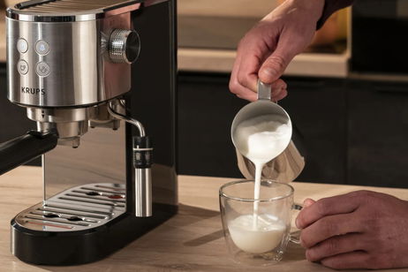 No renuncies a un café de primera si tienes poco espacio en la cocina: esta Krups es muy compacta (además de barata) No renuncies a un café de primera si tienes poco espacio en la cocina: esta Krups es muy compacta (además de barata)