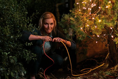 Michelle Pfeiffer se queda sin familia por Navidad… y Prime Video convierte ese desastre en su mejor comedia del mes