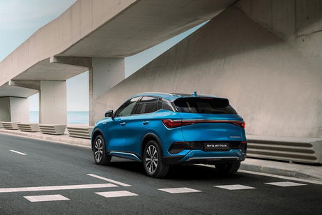 El BYD Atto 3 se queda pequeño: cazan la versión "Max" de 4,7 metros que promete recuperar las ventas