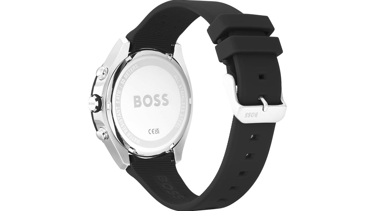 Presencia de BOSS en la muñeca: cronógrafo de cuarzo de 44 mm con resistencia al agua 5 ATM, con su mejor rebaja de siempre