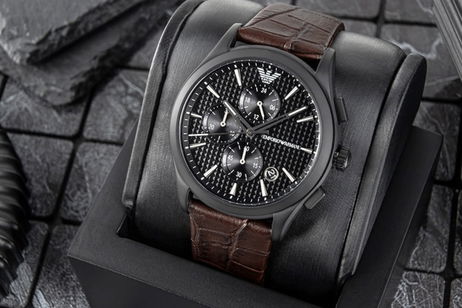 Un Armani también puede ser barato: este es el reloj con correa de piel que no esperabas ver con tanto descuento