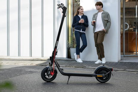 Este patinete (con cientos de euros de descuento) tiene una conducción tan suave que conseguirá que desees ir al trabajo