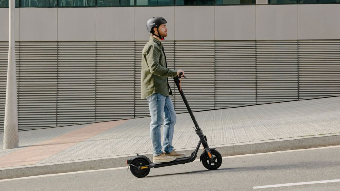 Hasta 55 kilómetros de autonomía en uno de los patinetes más completos: de 600 euros a solo 368
