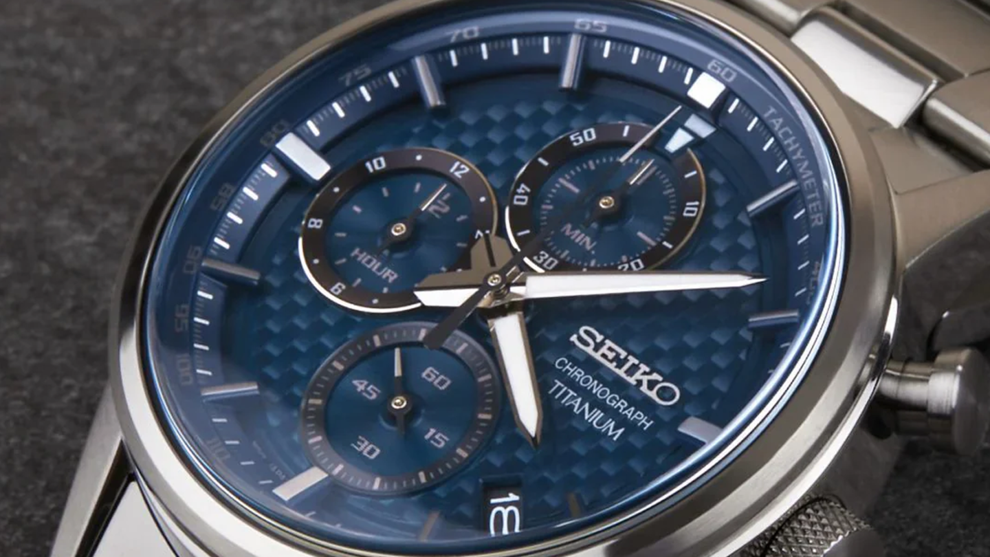Este Seiko de titanio baja más de 200 euros y es difícil entender cómo puede costar tan poco