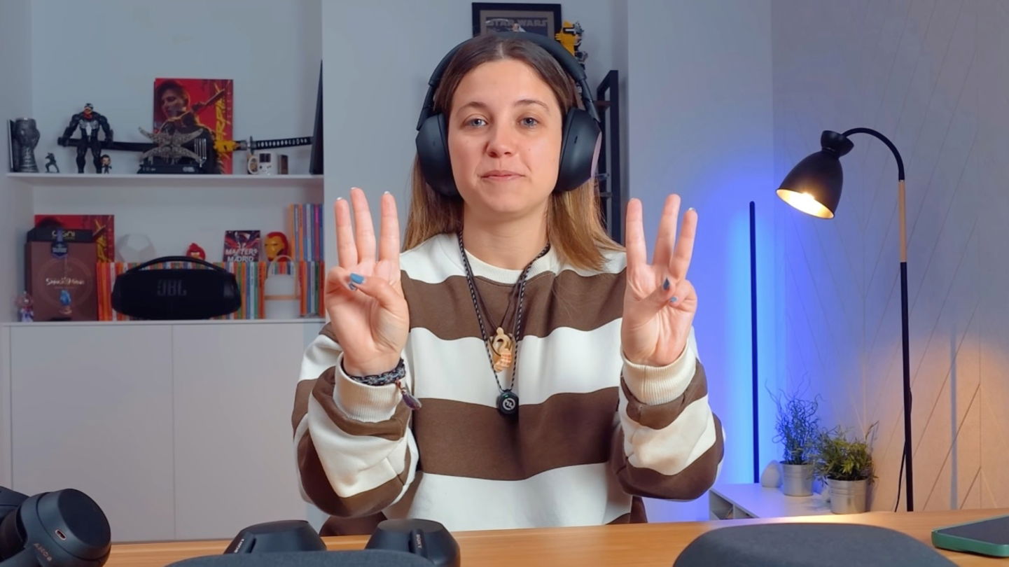 Sony WH-1000XM6 Laura