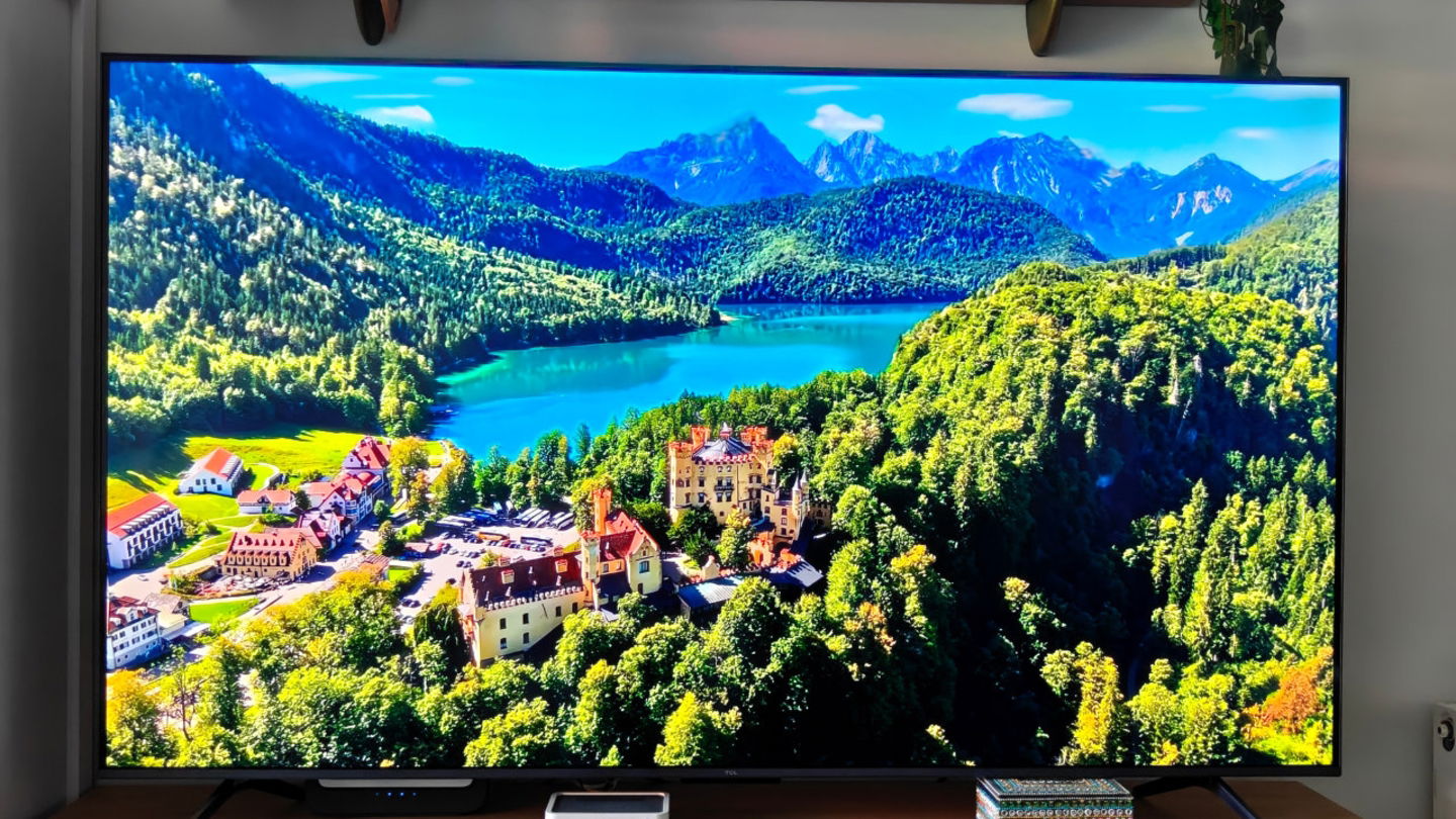 TCL C6K, análisis: la marca reinventa la gama media-alta con un televisor 'Smart TV' que ofrece más de lo que cuesta