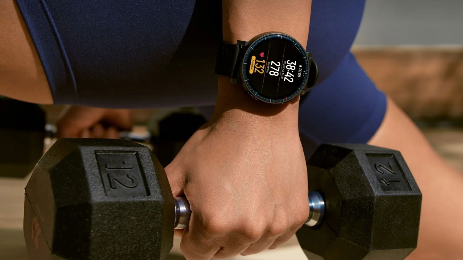 Amazfit Active MAX gym