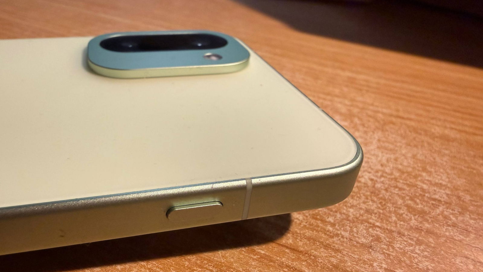 Análisis OnePlus 15R: el primer móvil con Snapdragon 8 Gen 5 brilla jugando pero no renuncia a lo demás