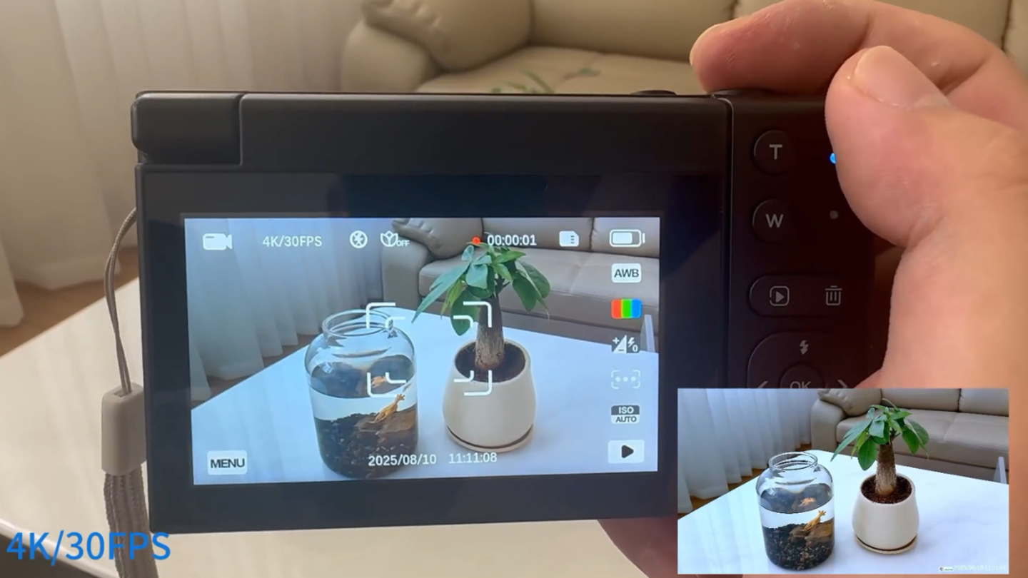 No puede estar más barata esta cámara digital 4K con su pantalla abatible 180° que todos querrán para viajes o escapadas