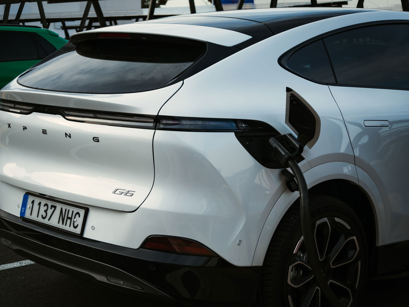 Cargando el Xpeng G6