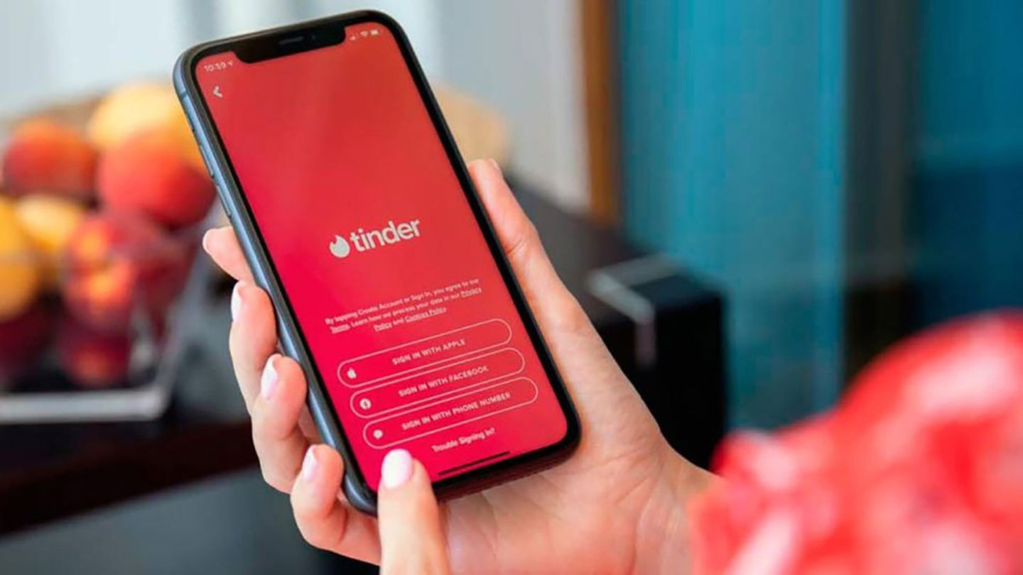 Cómo aparecer a más personas en Tinder