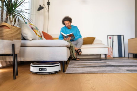 Menos potencia de succión, pero mejor fregado: la estrategia de Kärcher para desafiar a Roborock es un robot de limpieza con "rodillo activo" Menos potencia de succión, pero mejor fregado: la estrategia de Kärcher para desafiar a Roborock es un robot de limpieza con "rodillo activo"