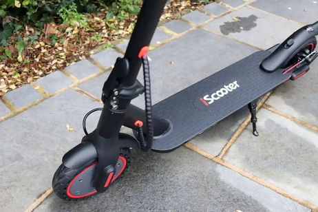 Más de 5000 unidades vendidas y una puntuación casi perfecta hacen de este patinete una compra brutal por menos de 150 euros