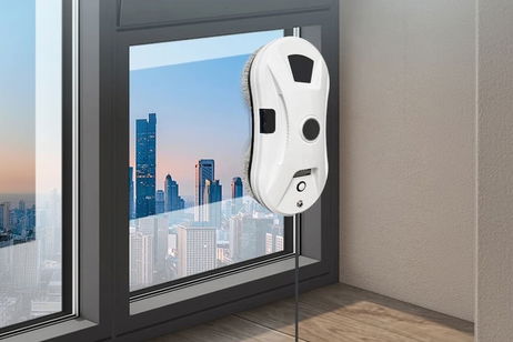 Si tu casa tiene ventanales, este robot limpiacristales de 50 euros va a cambiarte la vida