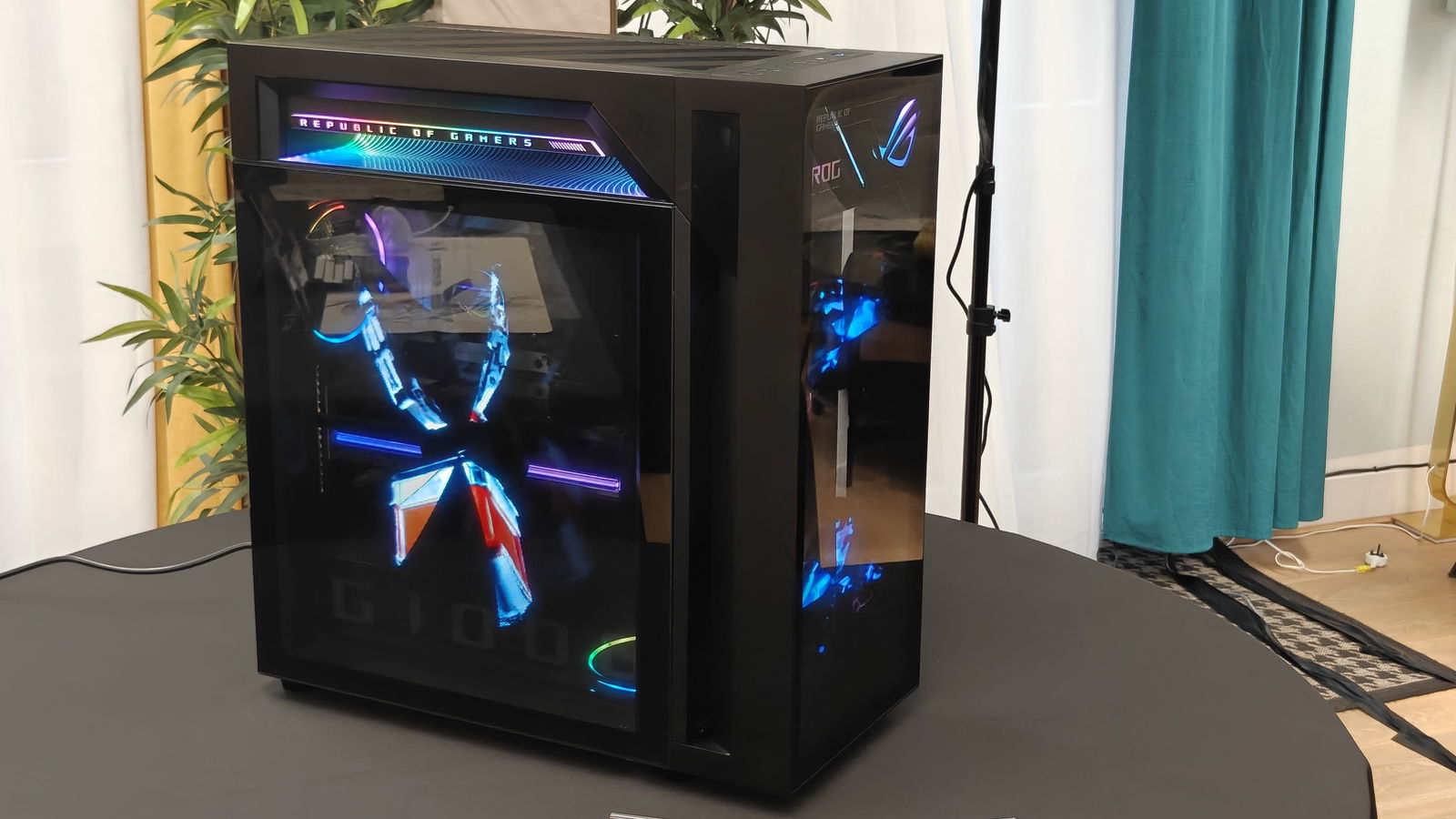 ASUS ROG anuncia una decena de novedades en el CES 2026: portátiles, equipos de sobremesa, gafas gaming y hasta una colaboración con Kojima