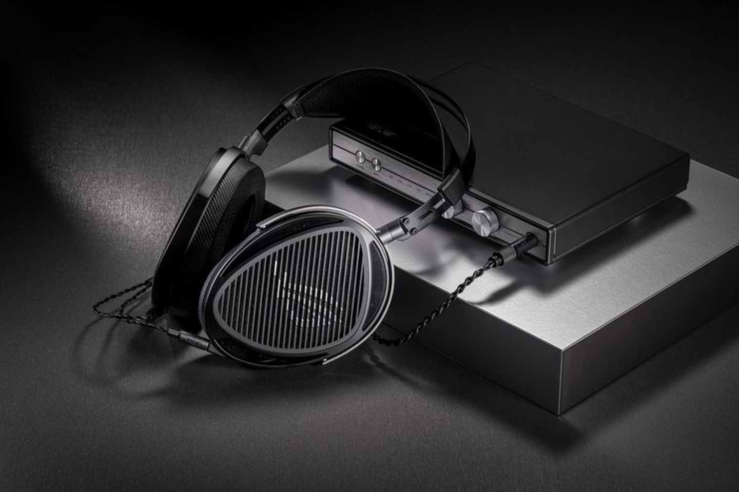 ASUS ROG Kithara: auriculares gaming con drivers planares, una rareza en PC