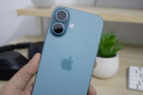 El iPhone 16 se precipita al vacío y tiene un precio que lo convierte en la mejor compra de 2026 El iPhone 16 se precipita al vacío y tiene un precio que lo convierte en la mejor compra de 2026