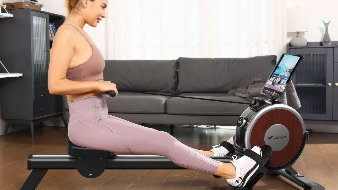 Llevo tiempo queriendo entrenar en casa, y esta máquina de remo a mitad de precio es la mejor compra para empezar el año a tope