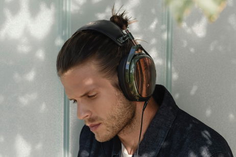 Meze Audio STRADA, auriculares cerrados pensados para uso portátil Meze Audio STRADA, auriculares cerrados pensados para uso portátil