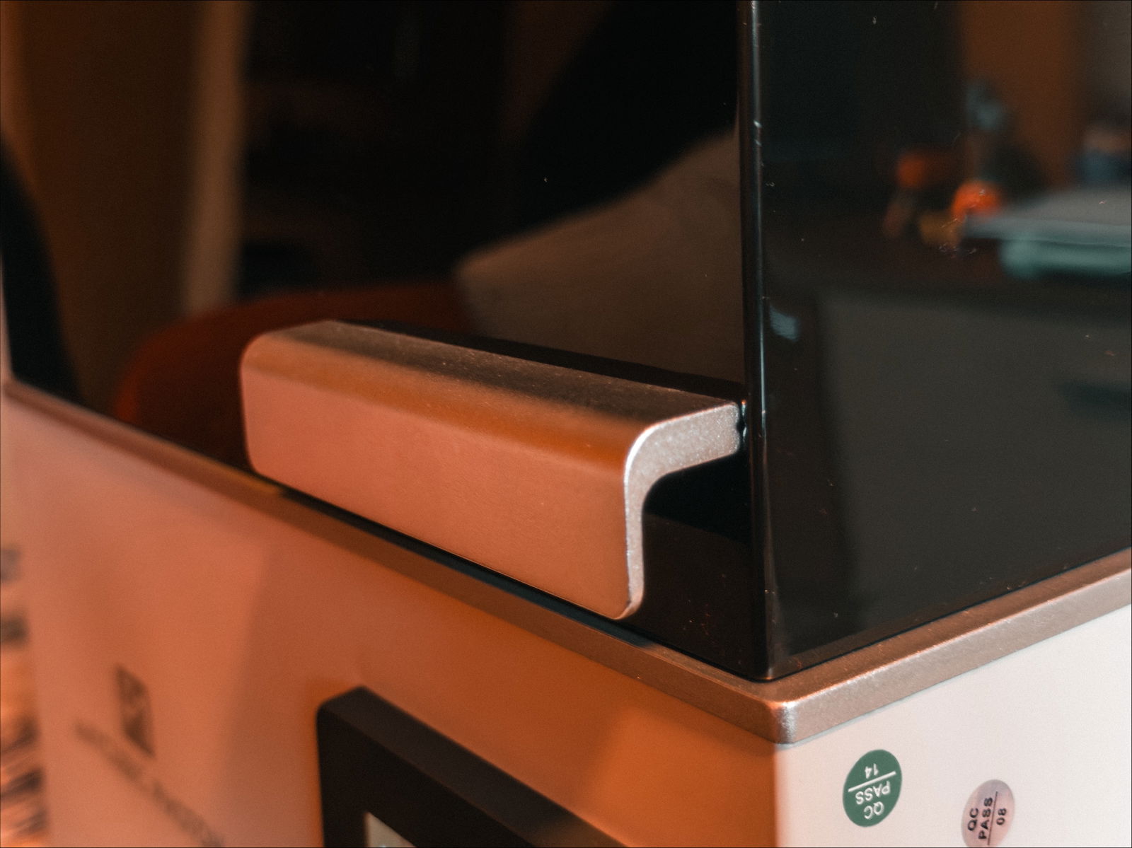 La Photon P1 de Anycubic tiene algo tan simple como esto, y es sorprendente que otras marcas no lo imiten | Fotografía de Esteban García Marcos