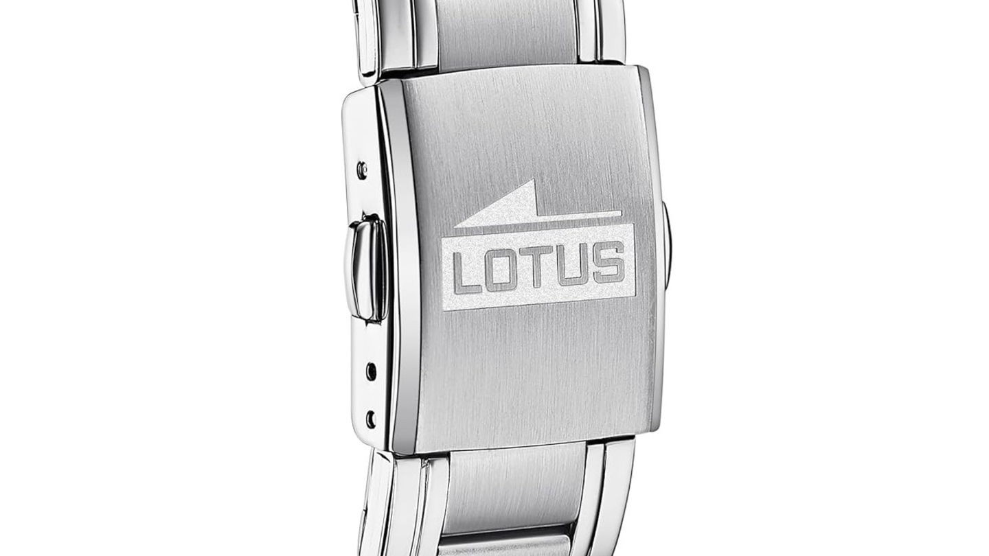 Acero inoxidable, movimiento de cuarzo y cristal mineral de alta resistencia en un reloj Lotus barato y disponible en varios colores