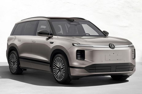 Volkswagen se rinde a la moda china: lanza un SUV de seis plazas con una batería inmensa y un motor térmico "por si acaso" Volkswagen se rinde a la moda china: lanza un SUV de seis plazas con una batería inmensa y un motor térmico "por si acaso"