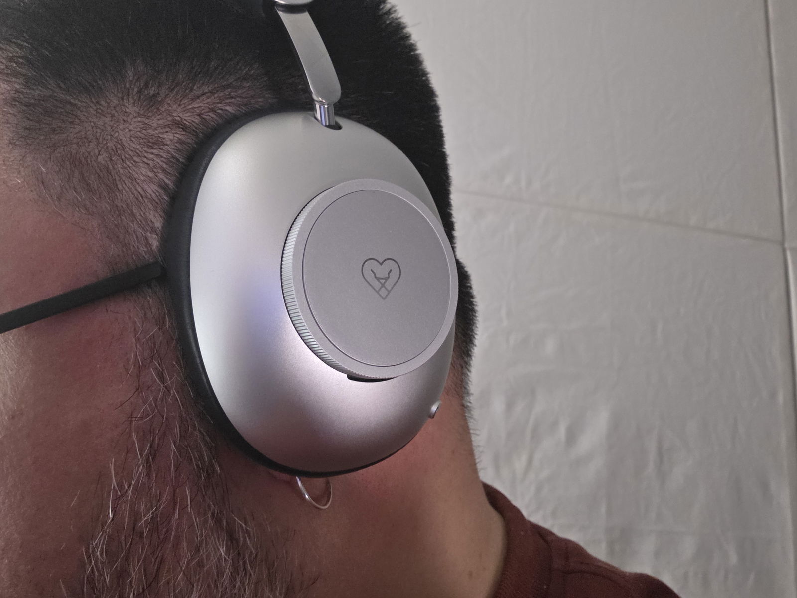 Loewe Leo, análisis: así suenan los auriculares más premium del mercado