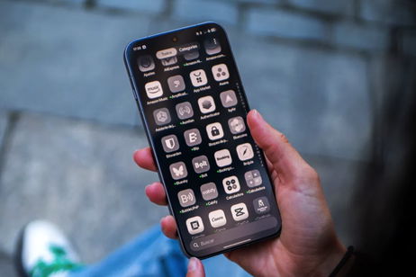 Este móvil no es muy conocido, pero a nosotros nos encanta: 7000 mAh, cámaras top y gran descuento