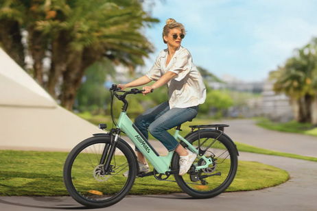 Esta bicicleta eléctrica es perfecta para la ciudad: empuja hasta los 120 kilómetros y cuesta poco más de 450 euros